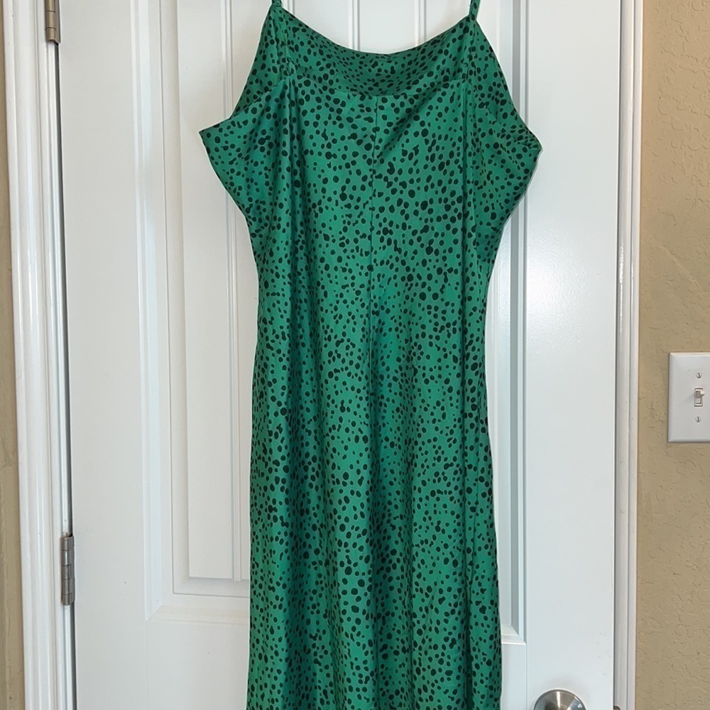 Green Long Dress - Picture 4 of 6